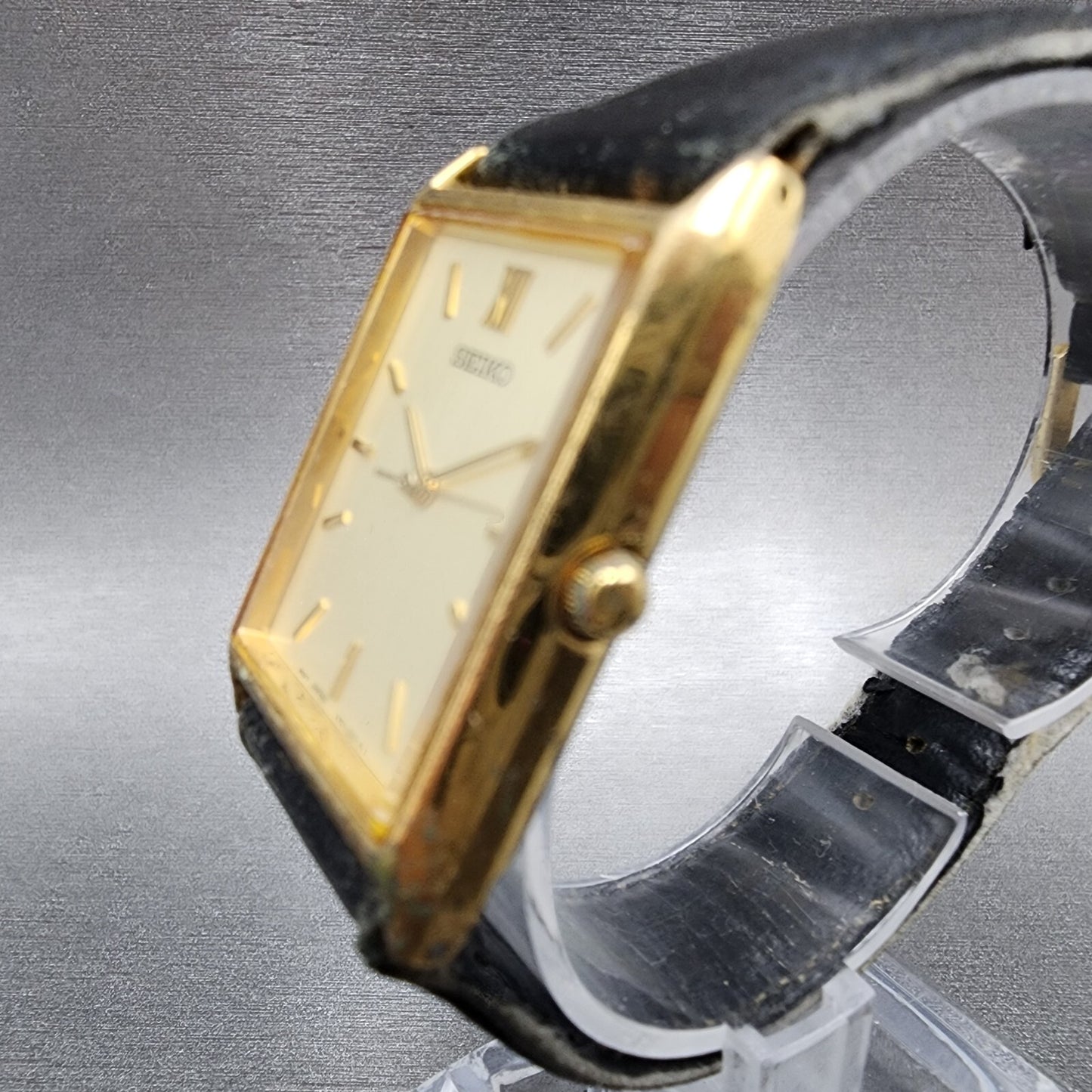 Seiko Tank Watch Men 25mm Gold Dial Gold Tone Rectangle V701-5E10 New Battery