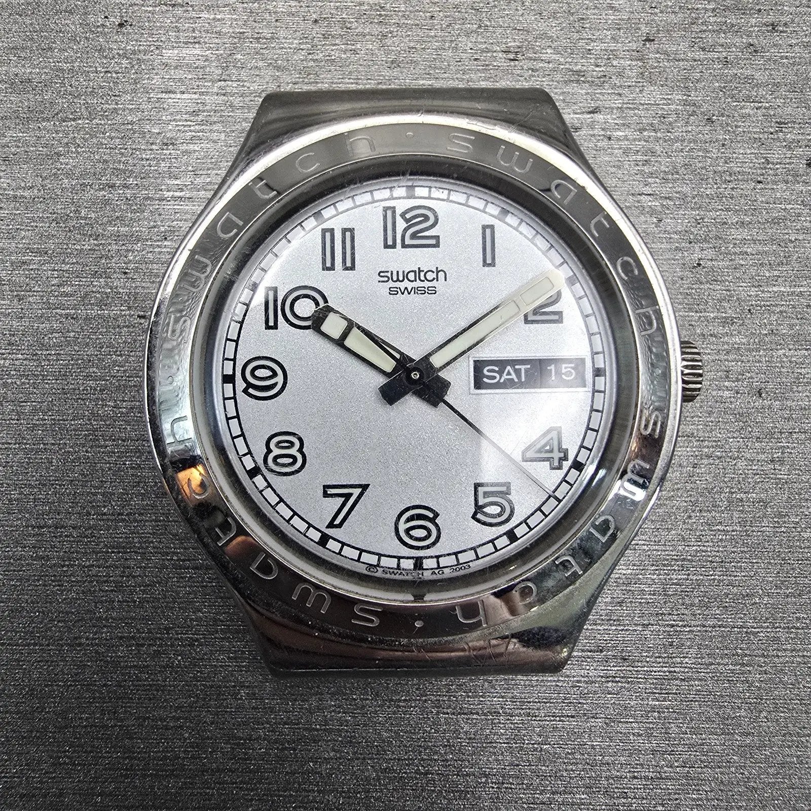 Swatch Irony Casse-Cou Watch Men 37mm Silver Dial Steel YGS732 Daydate New Batt0