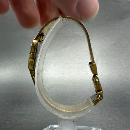 Seiko Tank Watch Women 18mm Champagne Dial Gold Tone 1400-8089 New Battery6
