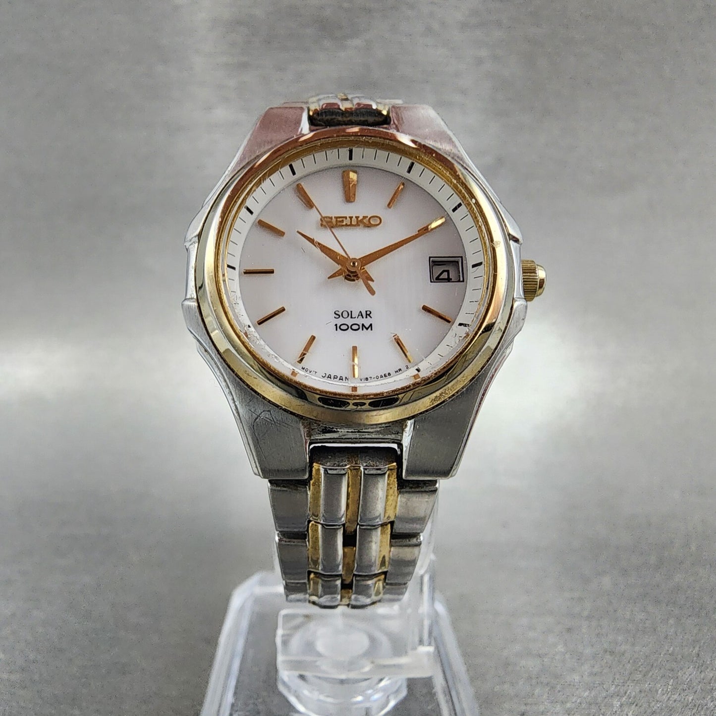 Seiko Solar Watch Women 28mm White Dial Two Tone Daydate Round V1870AC0 Runs5