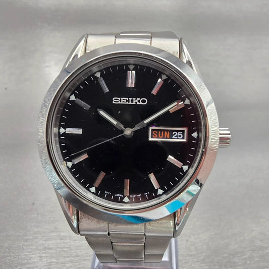 Seiko Watch Men 37mm Black Dial Silver Tone Daydate Round 7N43-9070 New Battery0