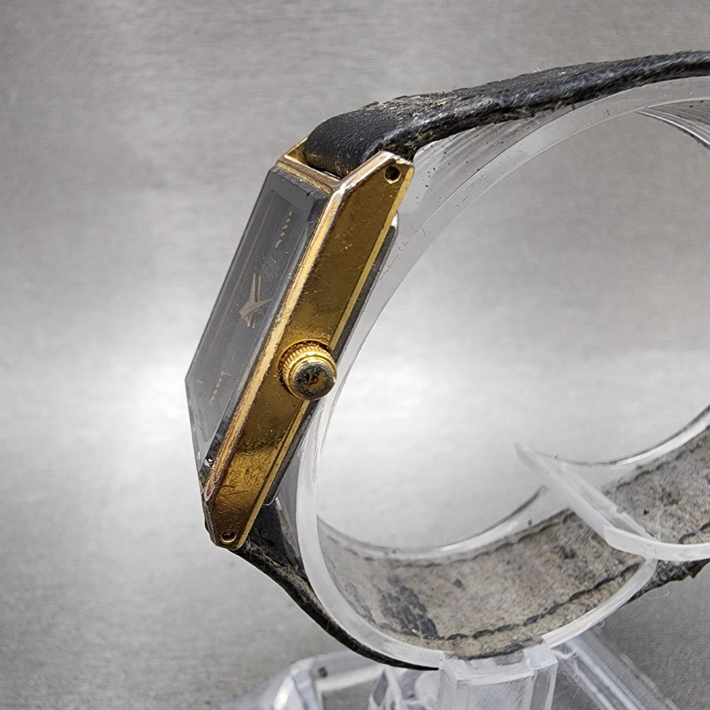 Citizen CQ Tank Watch Women 20mm Black Dial Gold Tone Rectangle New Battery3