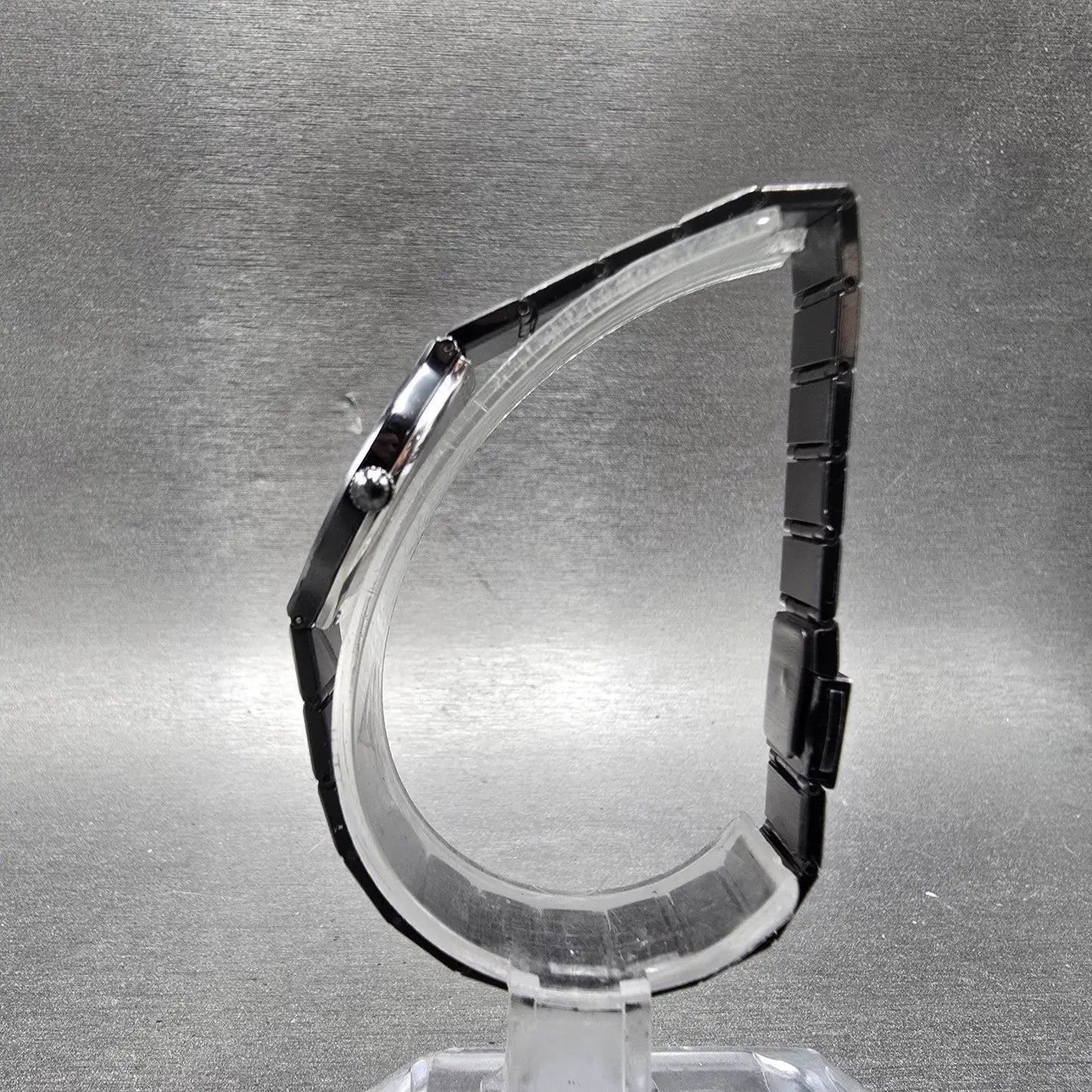 Movado Museum Watch Women 23mm Black Dial Black Tone Round 84-40-881-A New BattM6