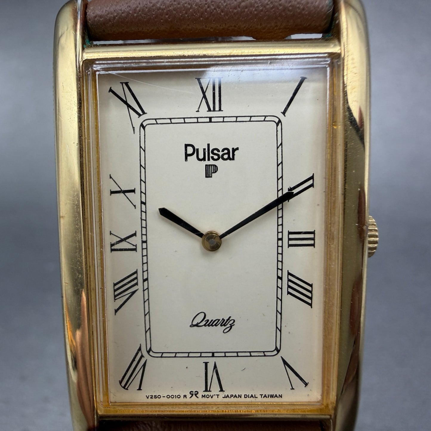 Seiko Pulsar Tank Watch Men 24mm Cream Dial Gild Tone V250-5000 New Battery VTG1