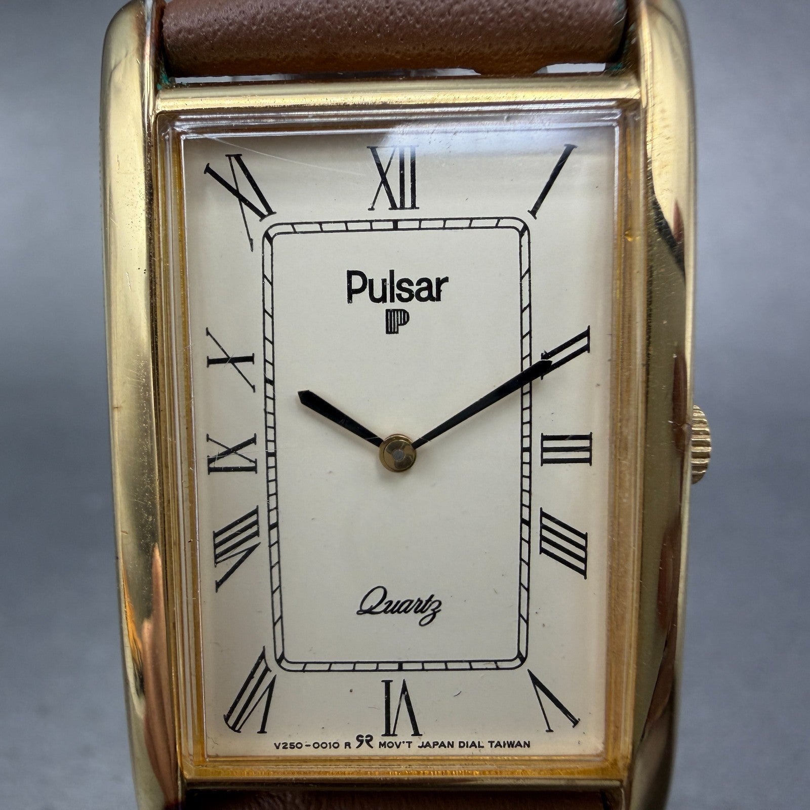 Seiko Pulsar Tank Watch Men 24mm Cream Dial Gild Tone V250-5000 New Battery VTG1