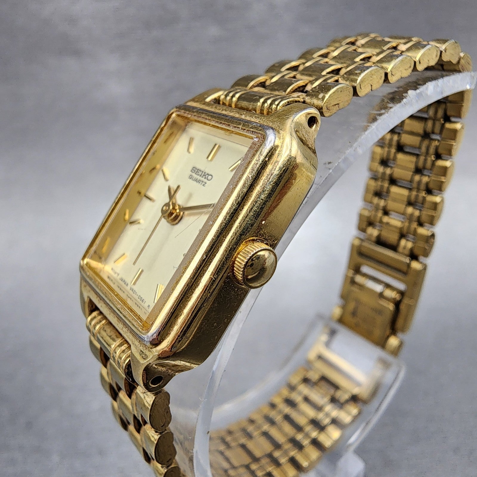 Seiko Tank Watch Women 18mm Champagne Dial Gold Tone Rectangle V4015129 New Bat2