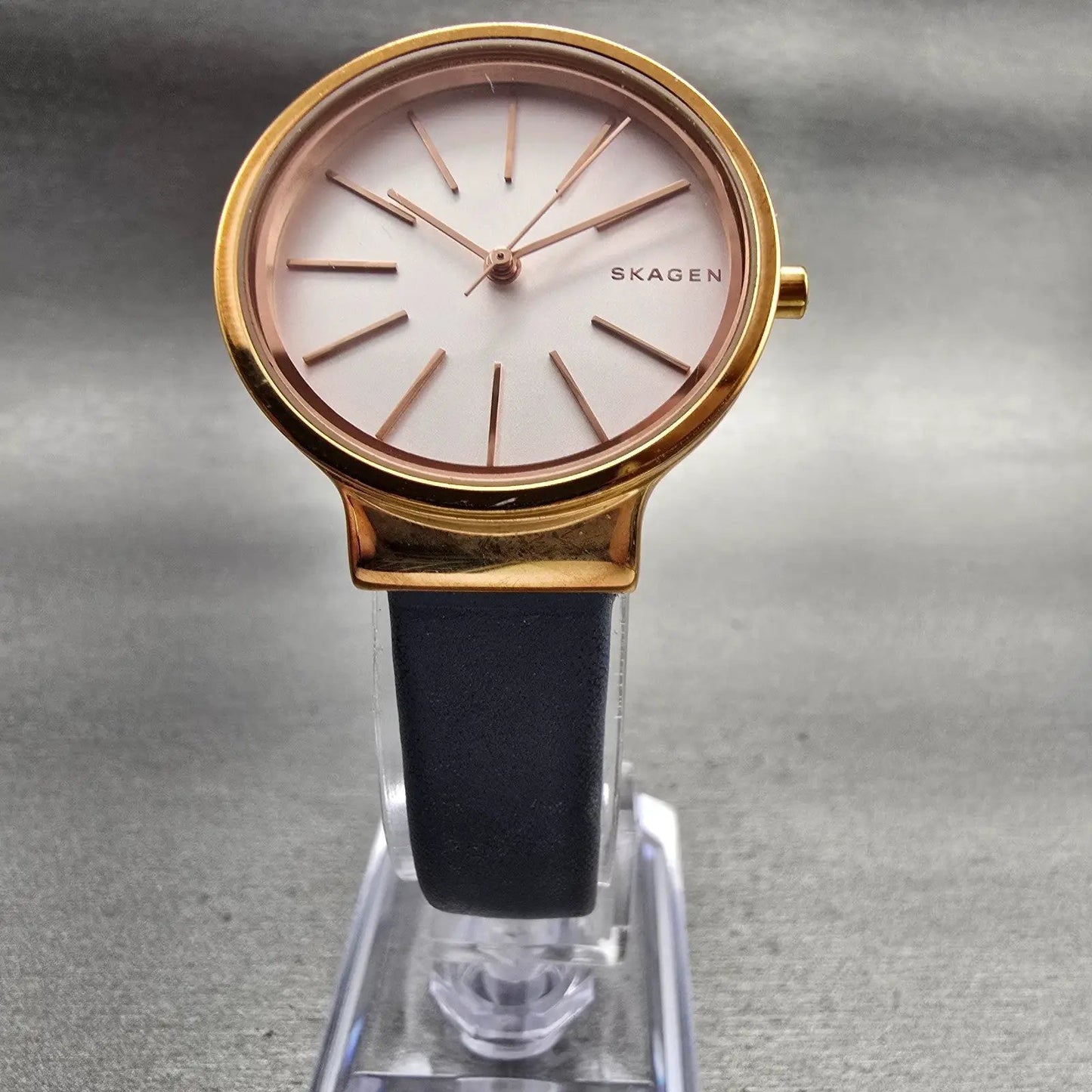Skagen Ancher Watch Women 30mm Silver Dial Gold Tone Round SKW2482 New Battery5