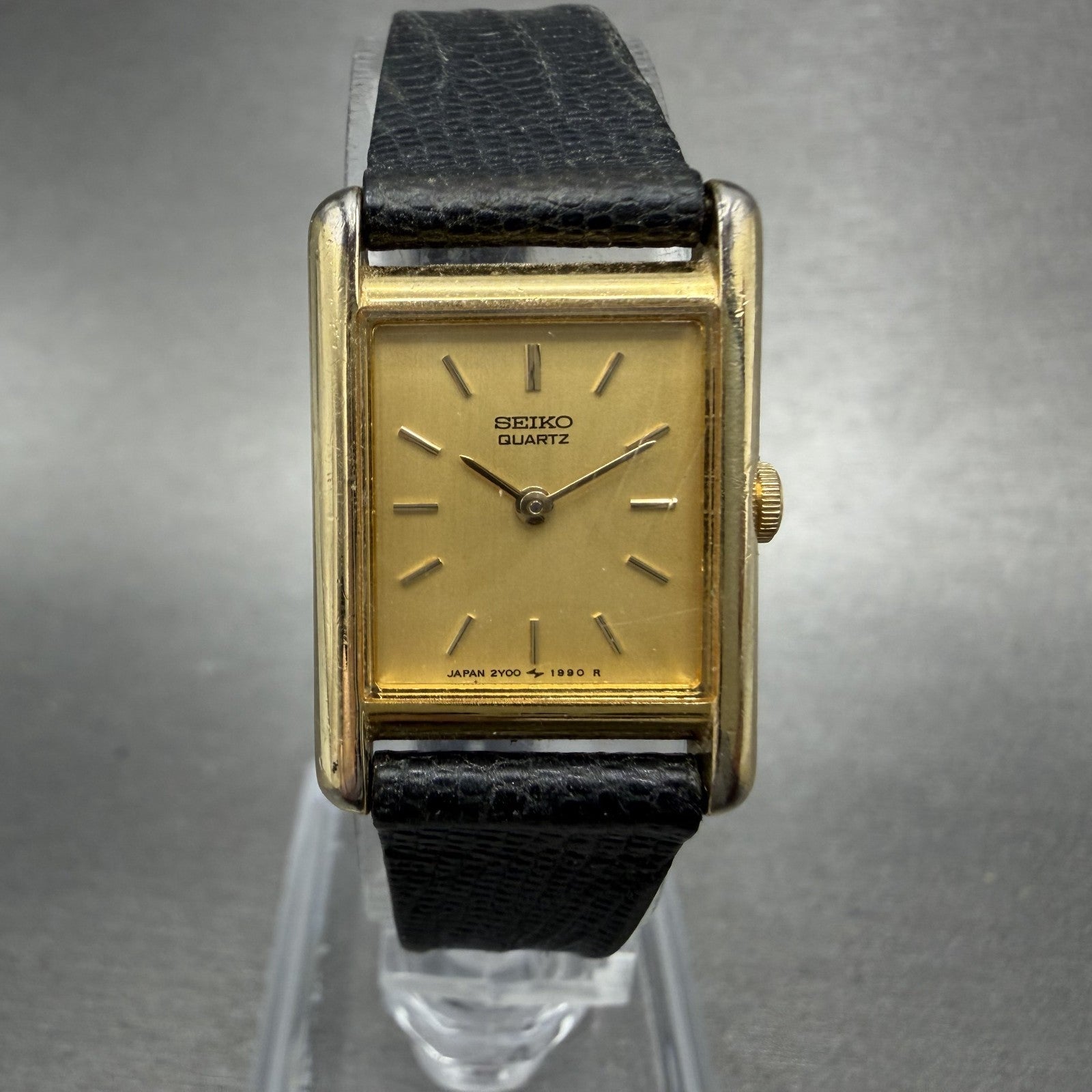 Seiko Tank Watch Women 18mm Champagne Dial Gold Tone 2Y00-5479 New Battery0