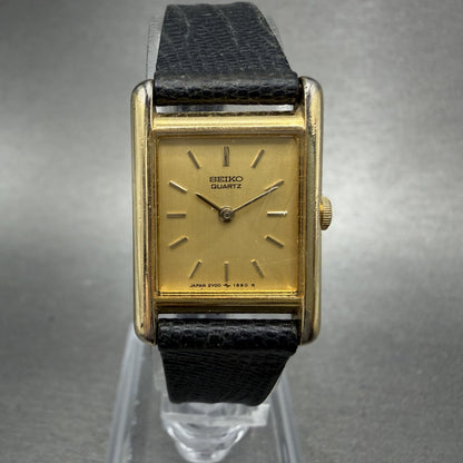 Seiko Tank Watch Women 18mm Champagne Dial Gold Tone 2Y00-5479 New Battery0