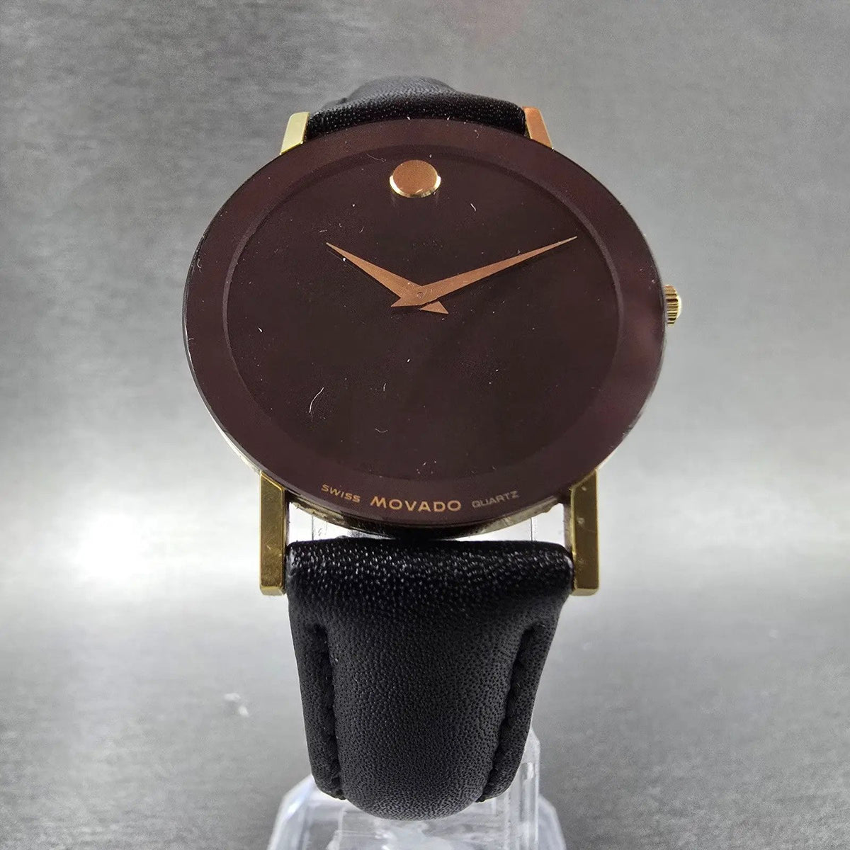 Movado Museum 31mm Watch Men Black Dial Gold Tone Round 87-40-882 New Battery7