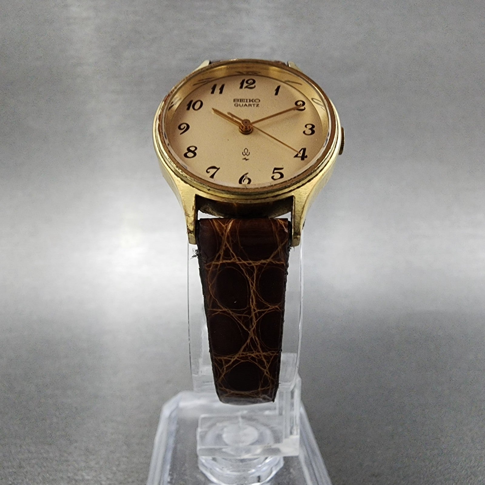 Seiko Watch Women 23mm Champagne Dial Gold Tone 43010030 New Battery5