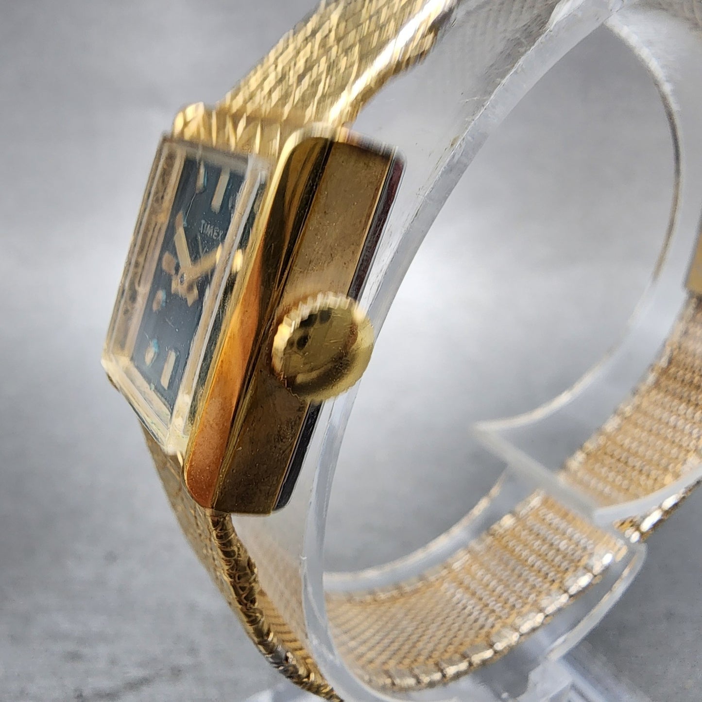Timex Tank Watch Women 17mm Green Dial Gold Tone Rectangle Manual Wind Runs2