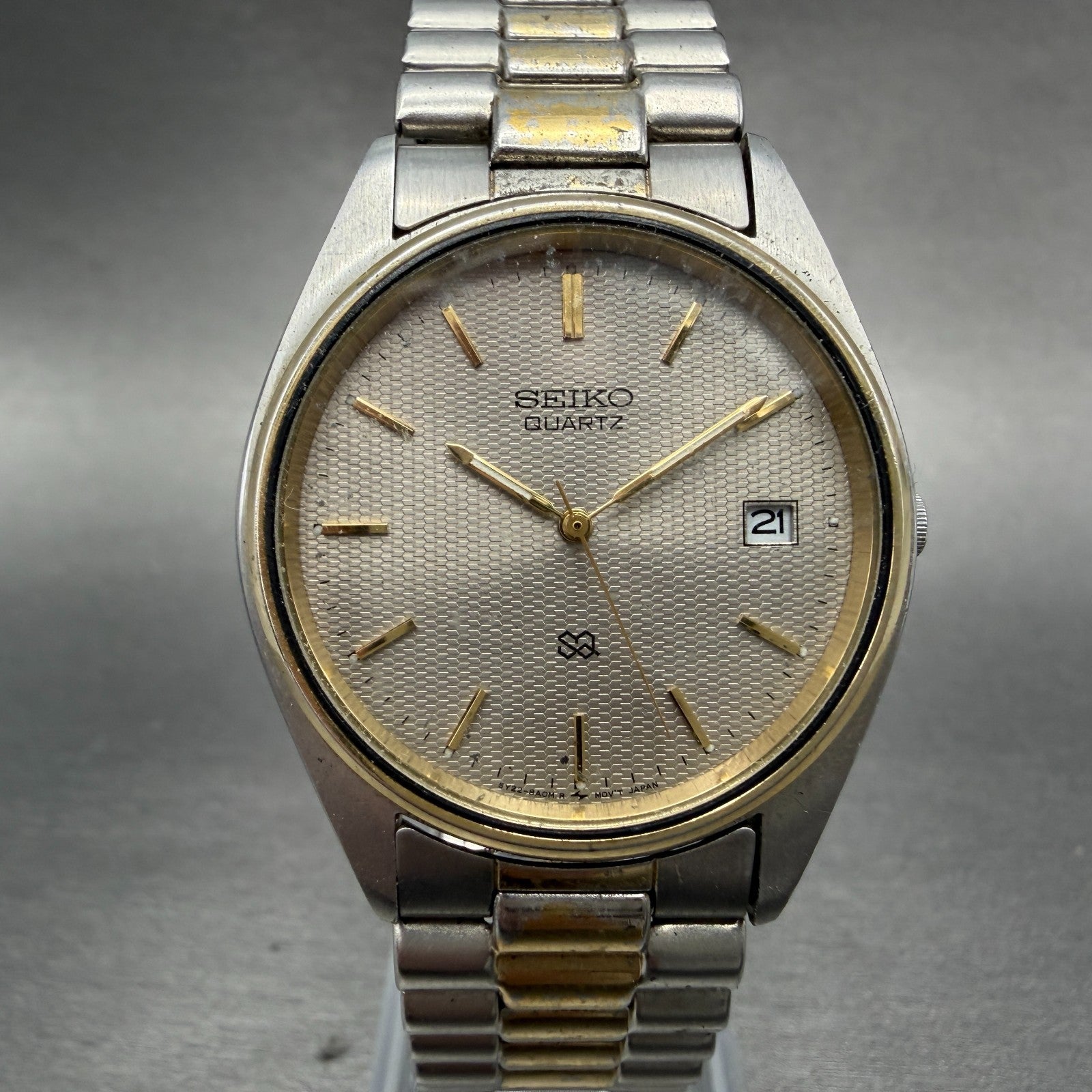Seiko SQ Watch Men 35mm Silver Dial Two Tone Date Round 5Y22-8A08 New Battery VB0
