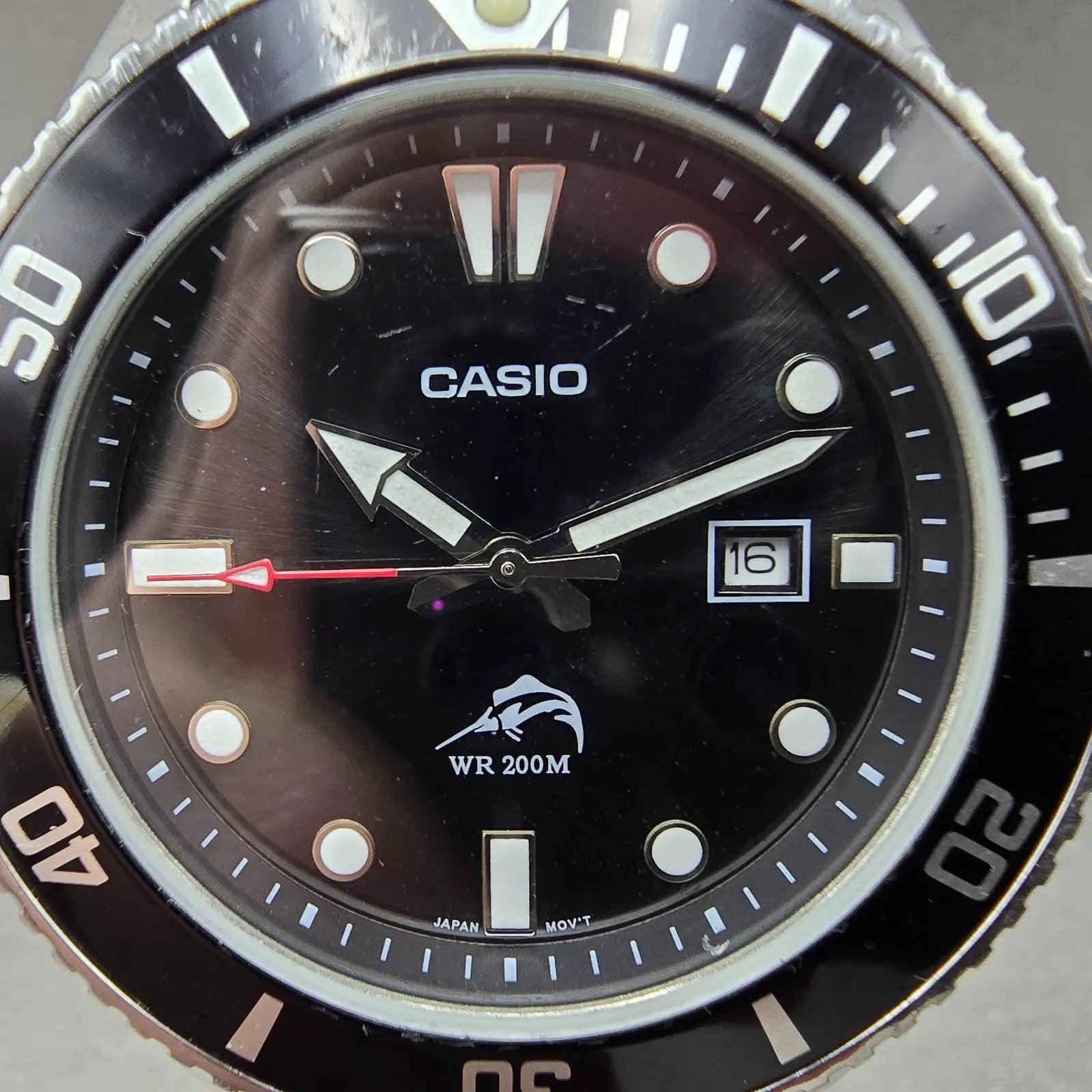 Casio Duro Dive Watch Men 44mm Black Dial Silver Tone Date Round MDV-106 NewBatL1