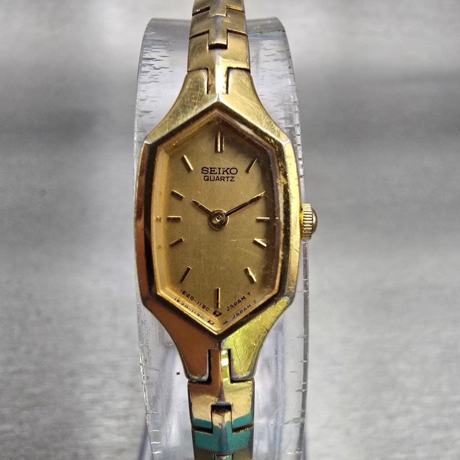Seiko Watch Women 13mm Gold Dial Gold Tone Hexagon 1E20-5729 New Battery Vintage0