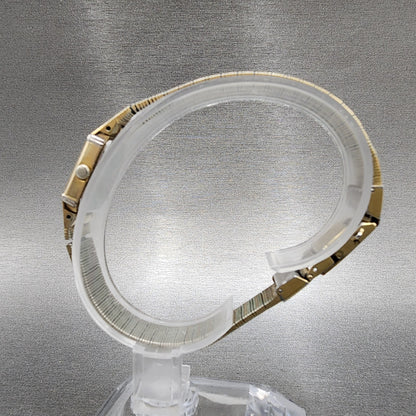 Seiko Tank Watch Women 12mm Champagne Dial Gold Tone 2e205400 New Battery6