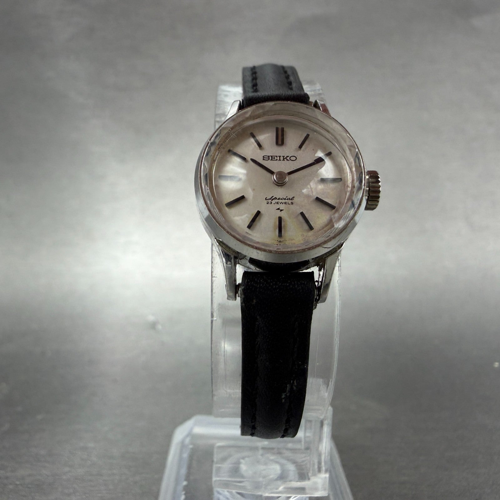Seiko Special Watch Women 19mm Silver Dial Silver Tone Round 1140-0060 Runs5