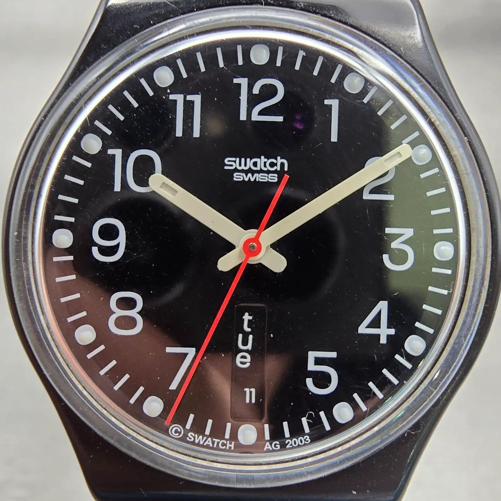 Swatch RED SUNDAY Watch Men Black Dial Black Tone Daydate GB750 New Battery1