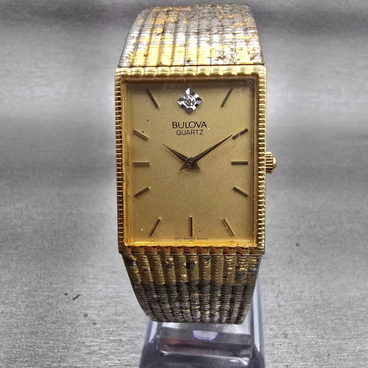 Bulova Watch Women 23mm Gold Dial Gold Tone Rectangle 92N75 New Battery Vintage0