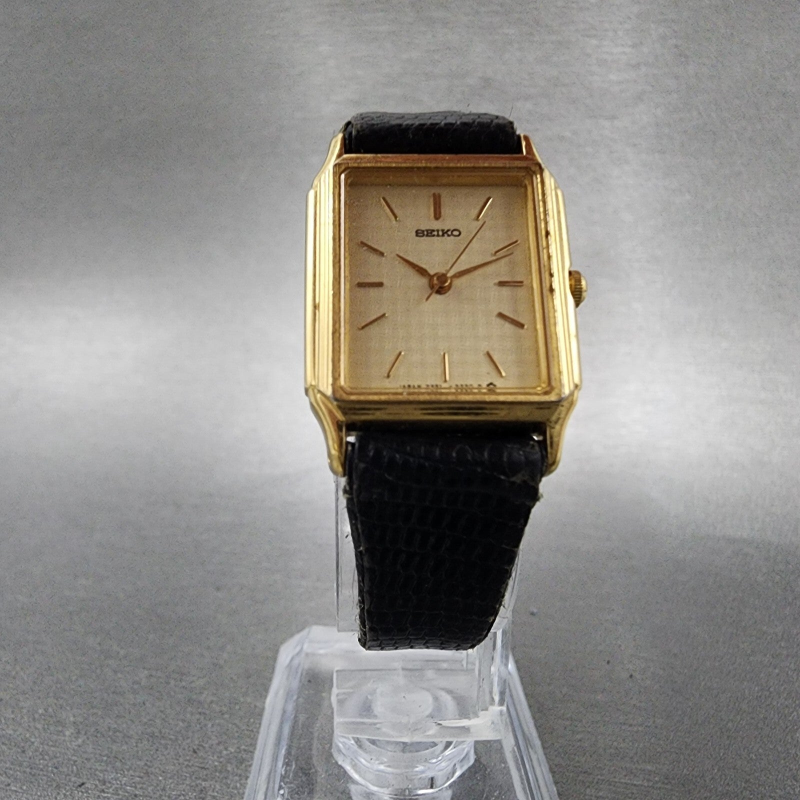 Seiko Tank Watch Women 20mm Champagne Dial Gold Dial 73216280 New Battery5