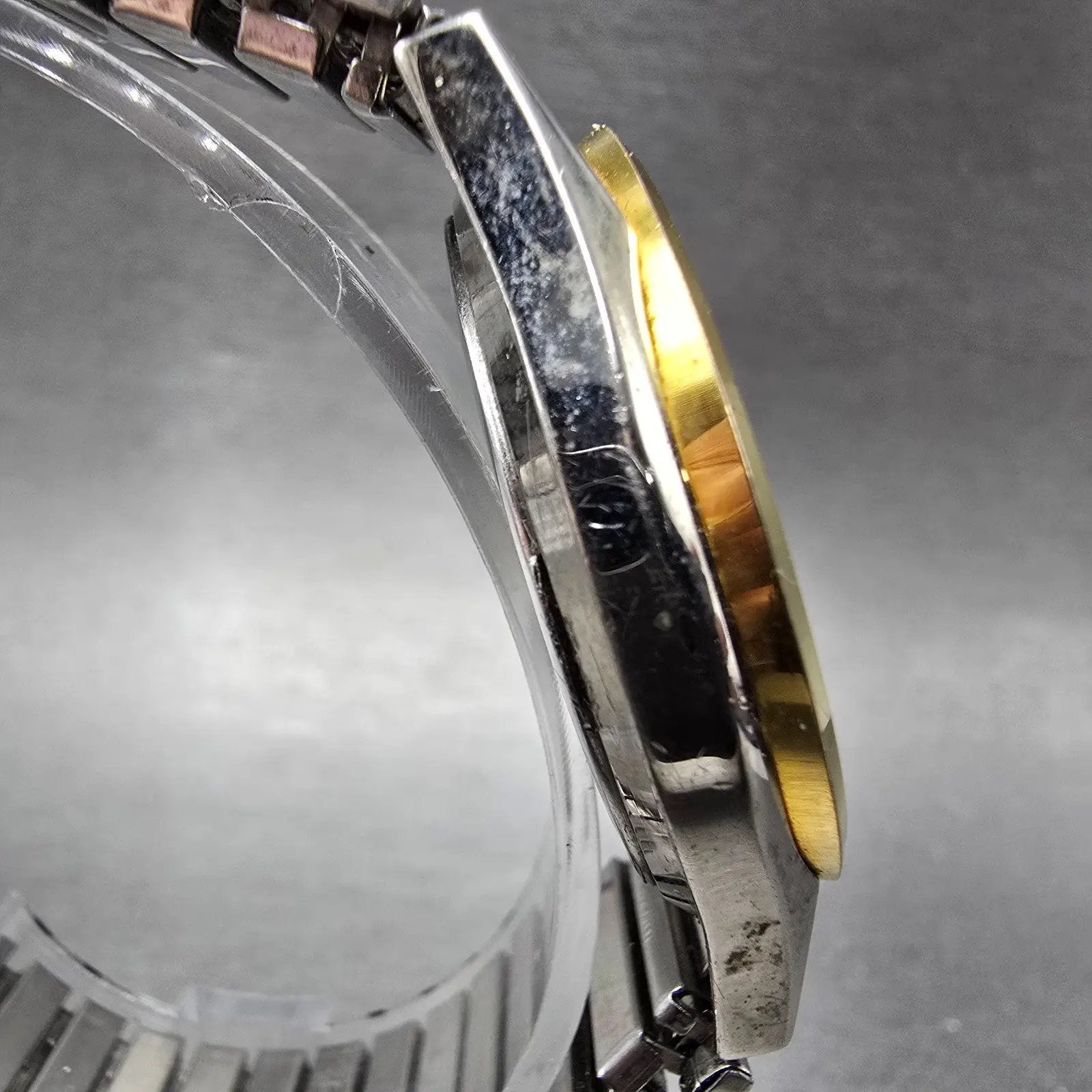 Waltham Watch Men 36mm Black Dial Two Tone Daydate Round New Battery Vintage DF3