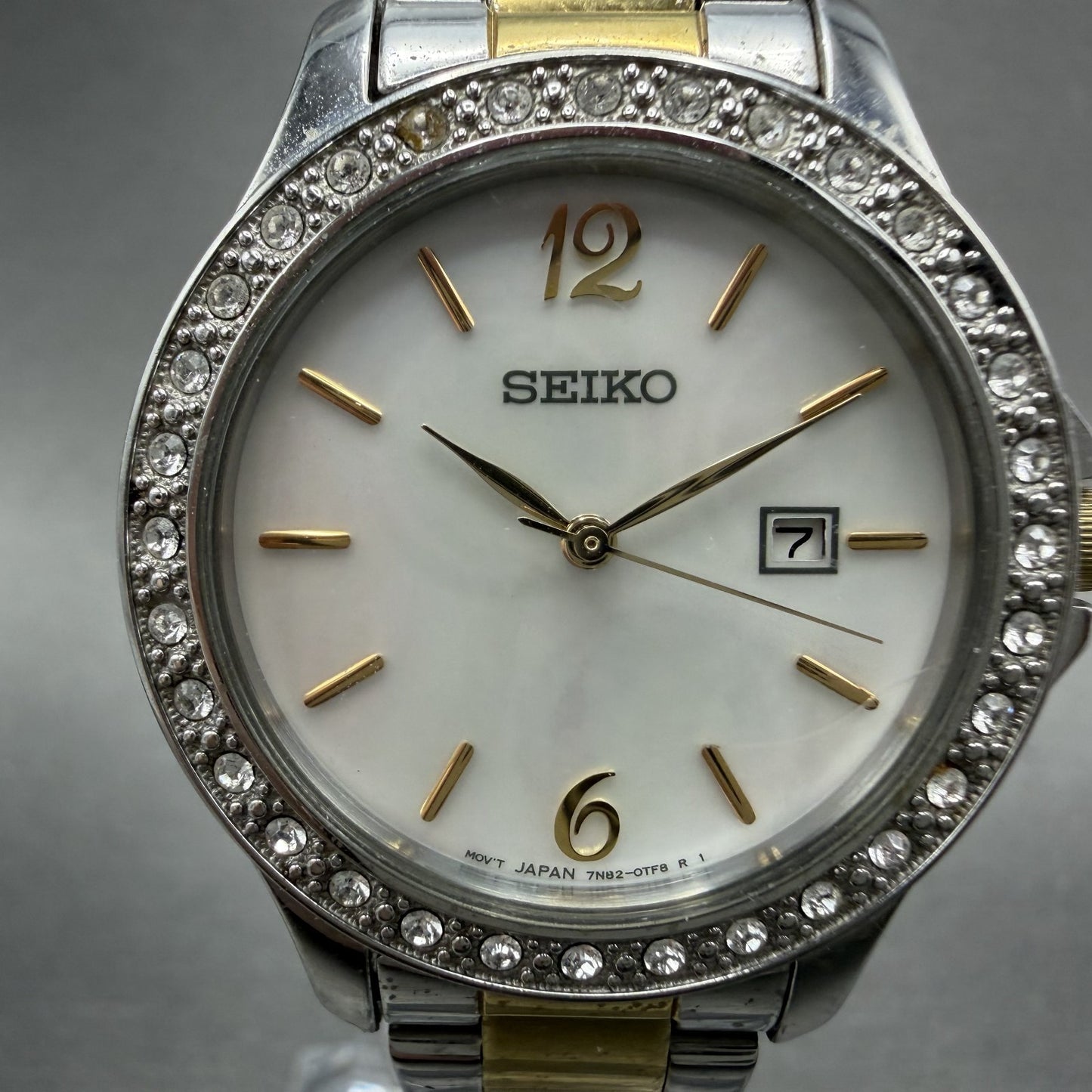 Seiko Watch Women 30mm MOP Dial Two Tone Date 7N820HV0 New Battery1