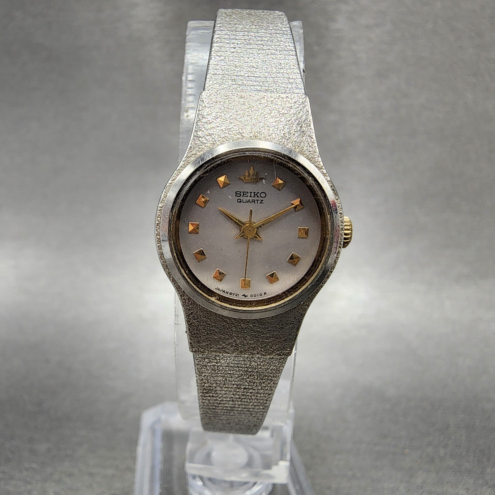 Seiko Watch Women 20mm Silver Dial Silver Tone Round 8Y210010  New Battery0