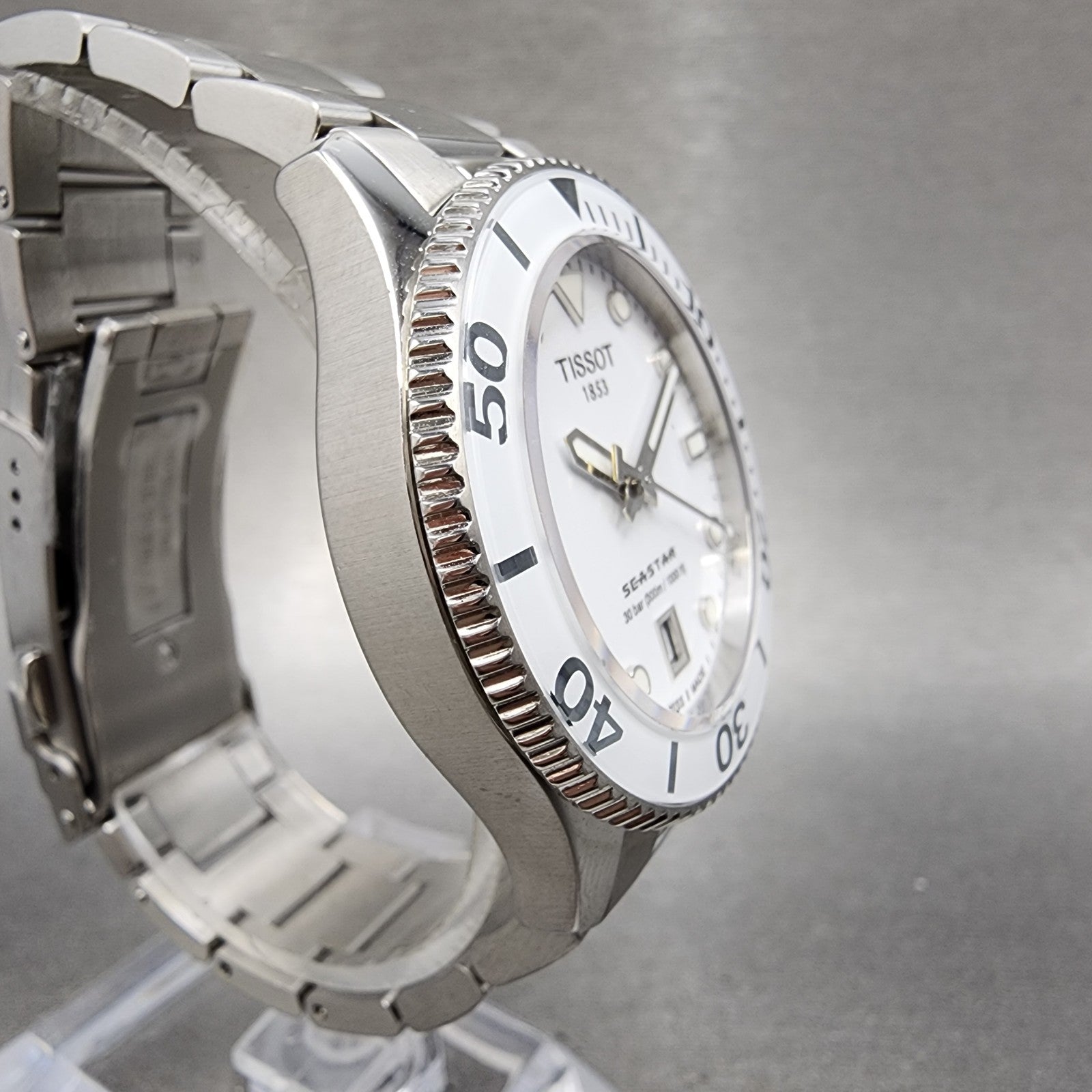 Tissot Seastar Dive Watch Women 35mm White Dial Steel Date Round New Battery3