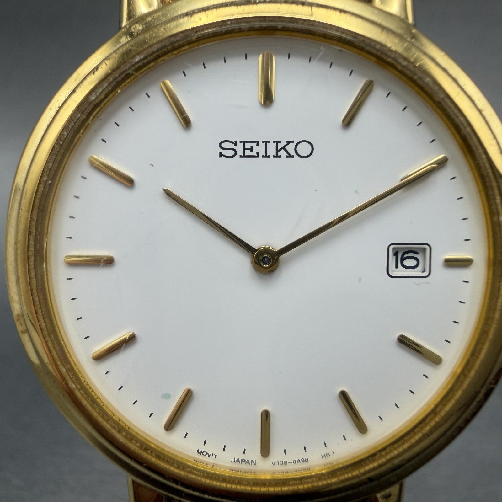 Seiko Watch Men 34mm White Dial Gold Tone Date Round V739-0A59 New Battery1
