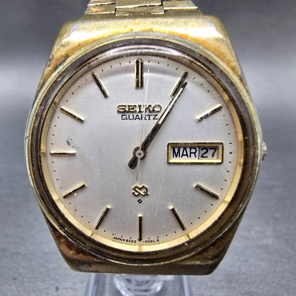 Seiko SQ Watch Men 35mm Silver Dial Gold Tone Daydate Round 8223-8029 PARTS VTG90