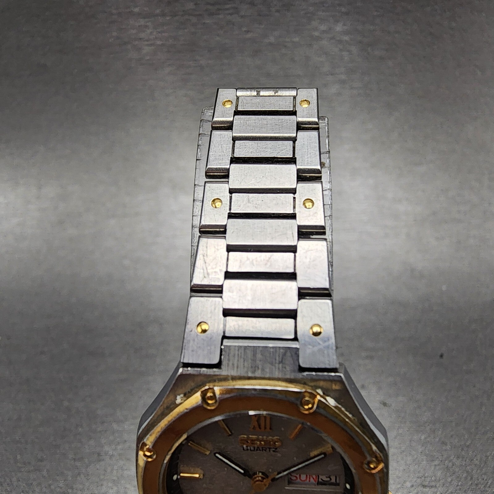 Seiko SQ 100 Watch Women 25mm Gray Dial Two Tone Daydate Octagon New Battery4