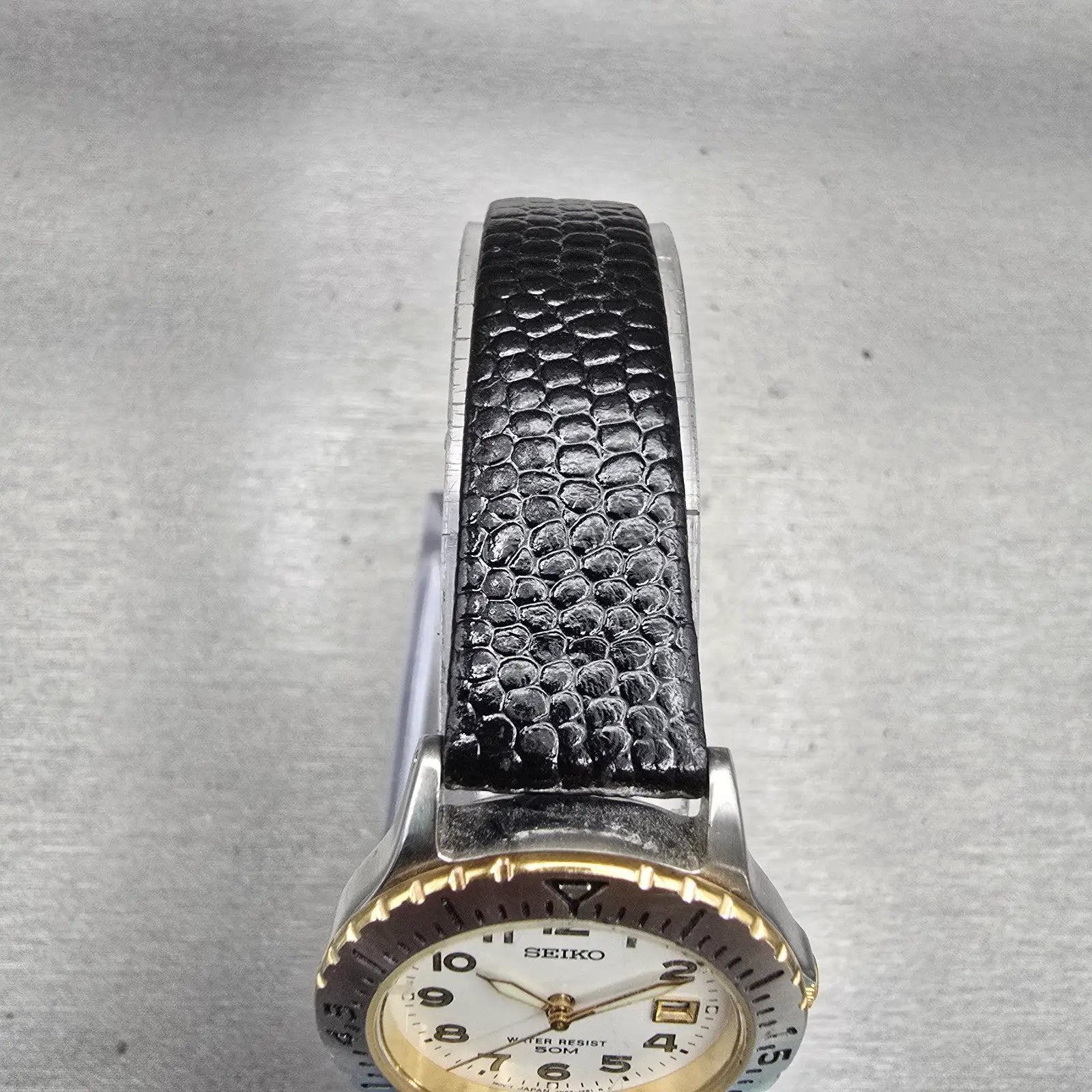 Seiko Watch Women 28mm White Dial Two Tone Date Round 7N82-0650 New Battery VTG4