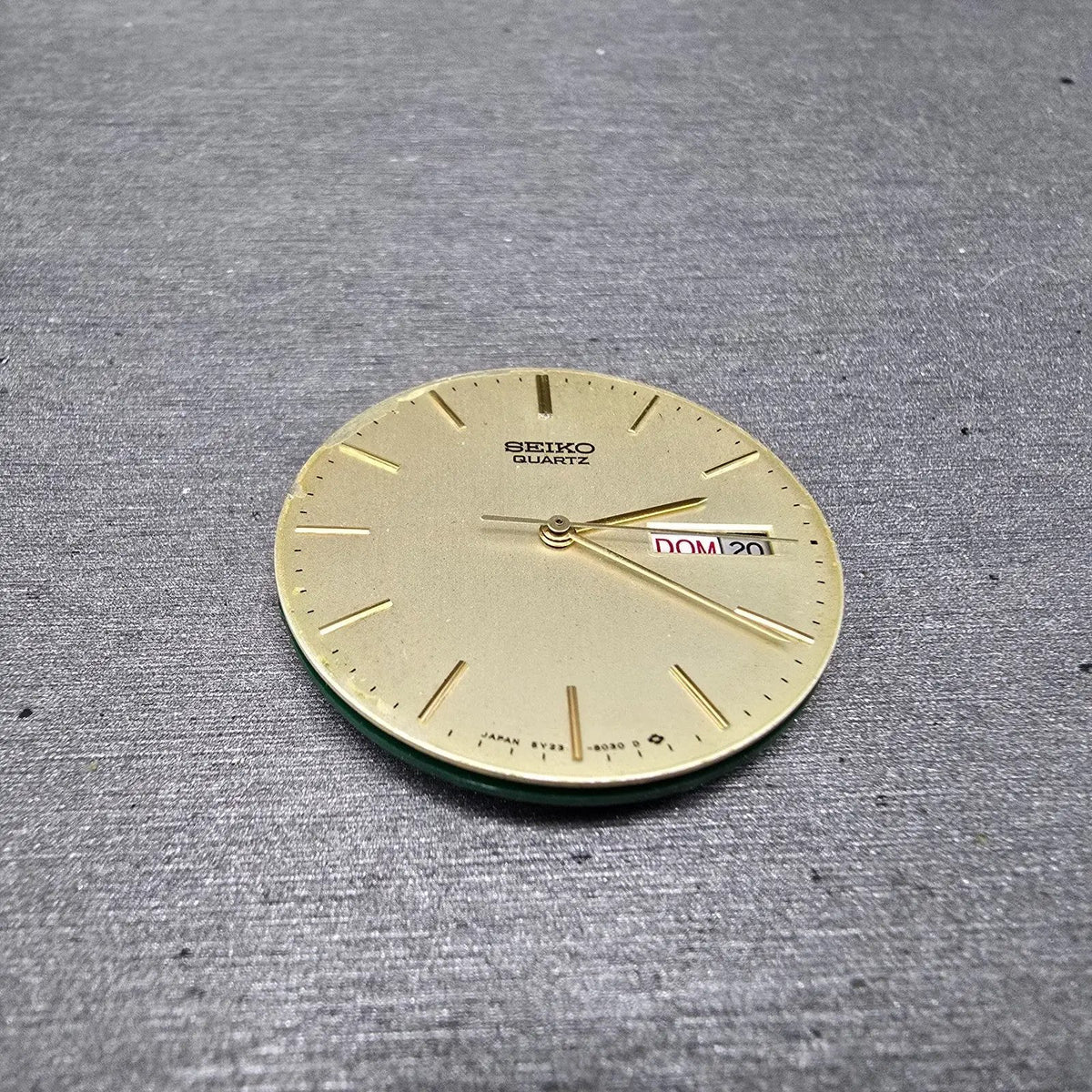 Seiko 5Y23A Quartz Movement Works Daydate W/Case And Hands Vintage6