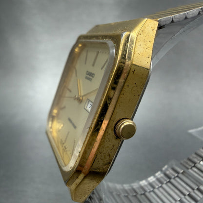Casio MQ-518 Watch Men 30mm Champagne Dial Gold Tone Rectangle Daydate New BattF2