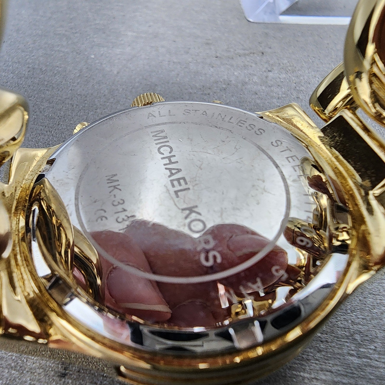 Michael Kors Runway Chronograph Watch Women 38mm Gold Dial Gold Tone New Battery11