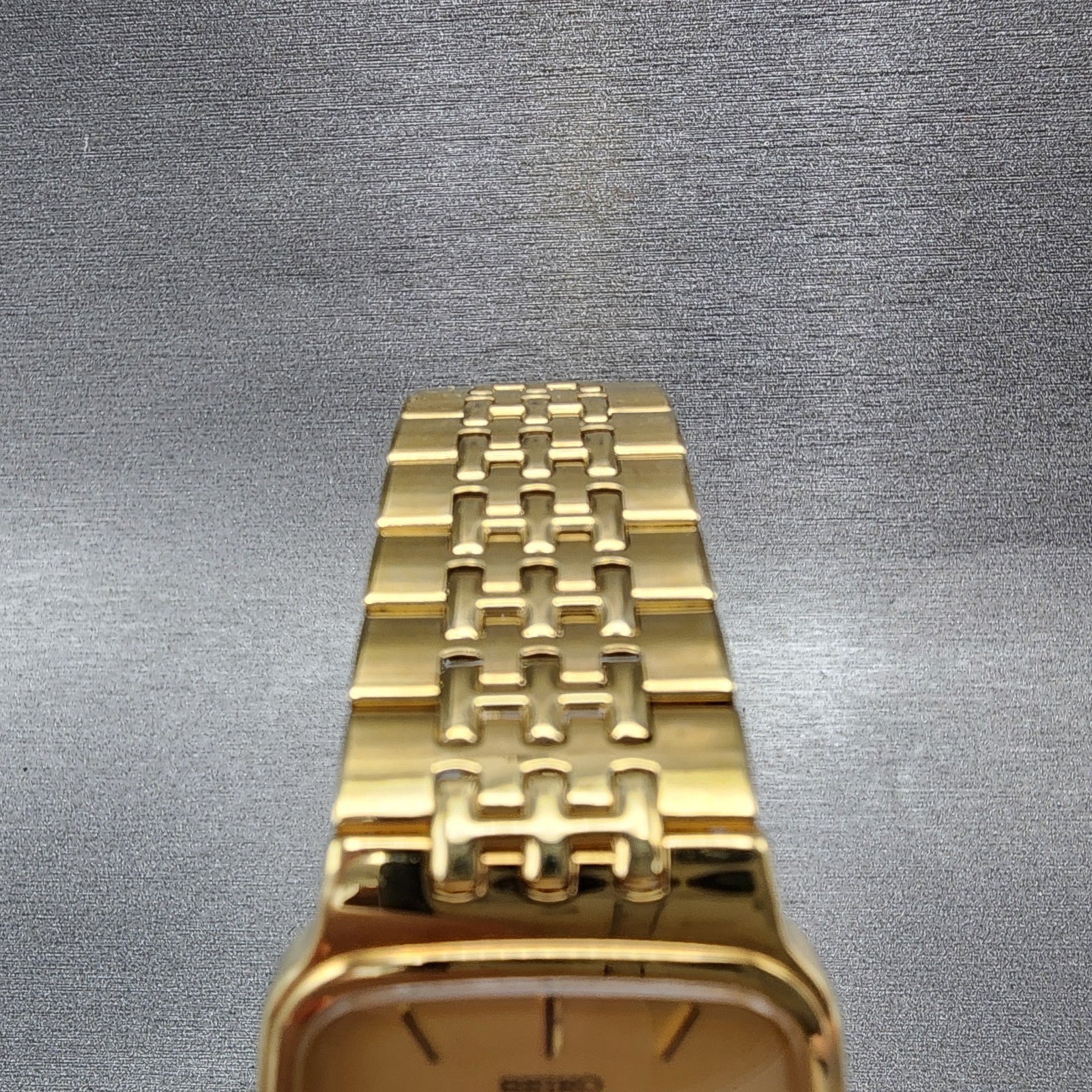 Seiko Tank Watch Men 28mm Champagne Dial Gold Tone 5y305309 New Battery4