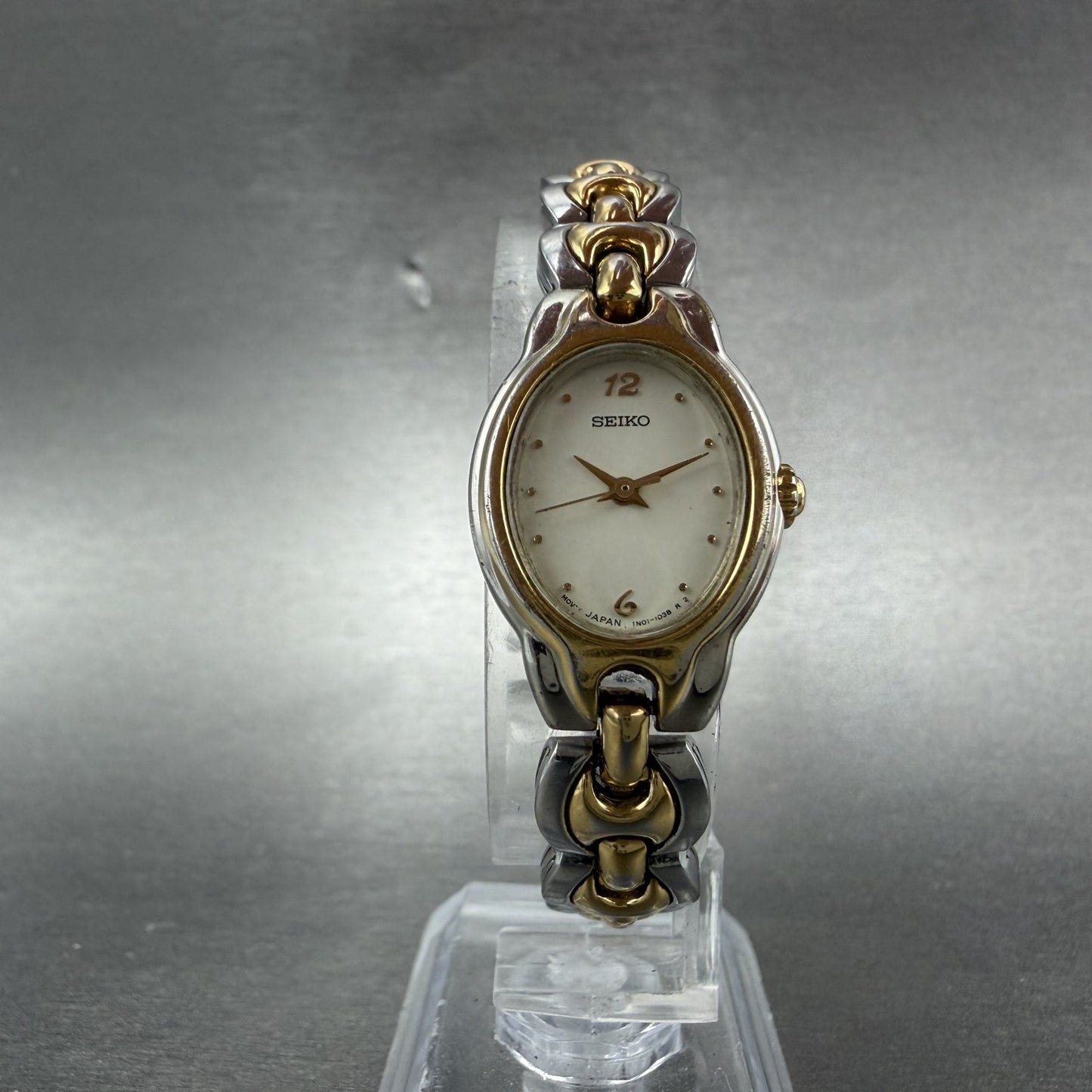 Seiko Watch Women 19mm White Dial Two Tone Oval Vintage 1N01-5B09 New Battery5