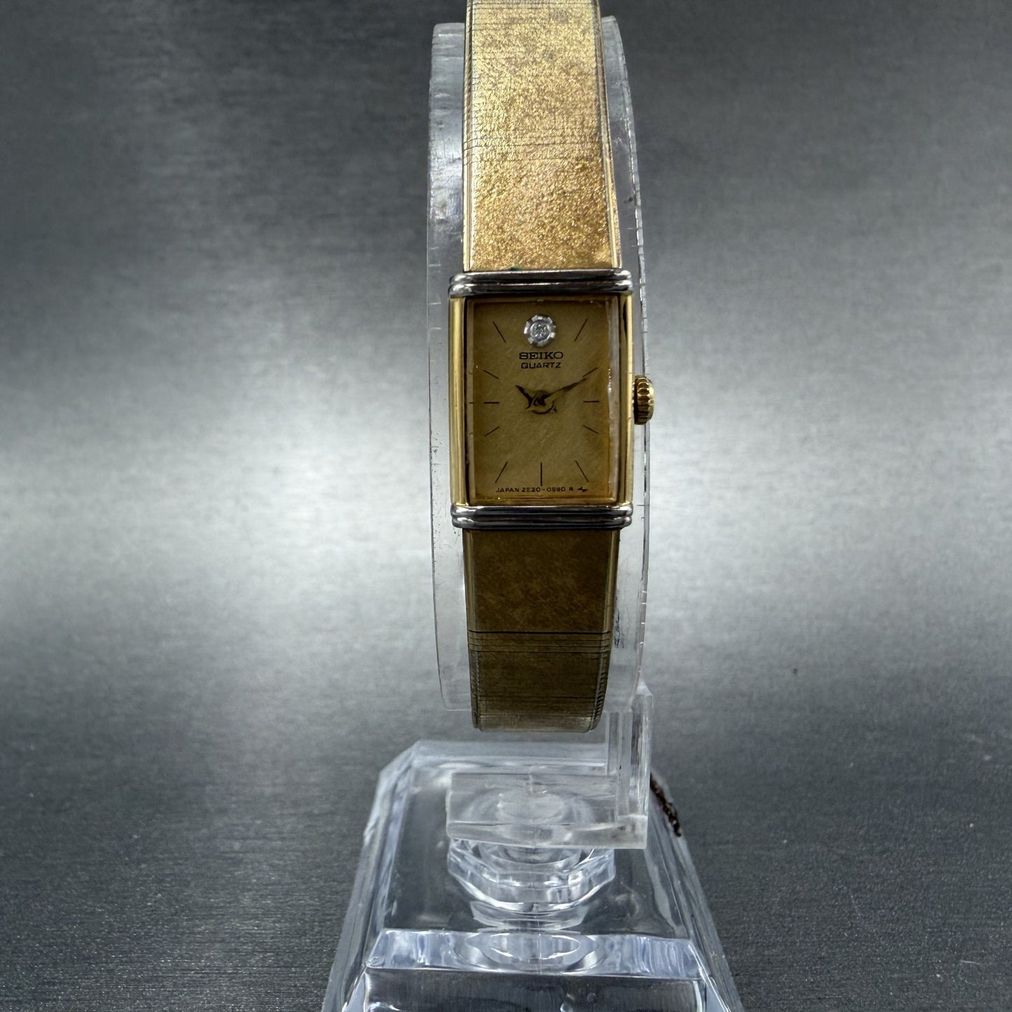 Seiko Tank Watch Women 12mm Gold Dial Gold Tone Rectangle 2E20-5409 New Batt UUK5