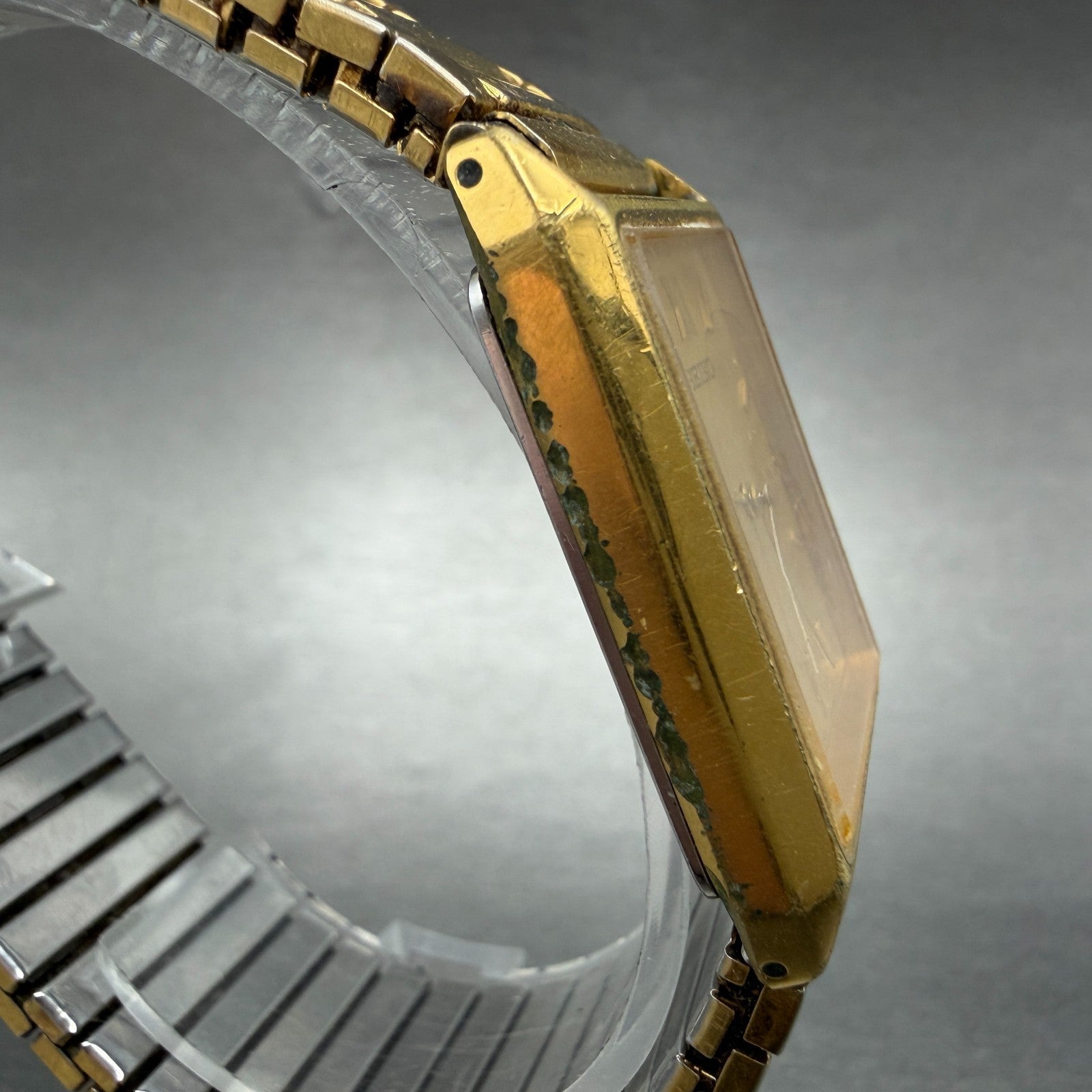 Seiko Tank Watch Men 24mm Gold Dial Gold Tone Rectangle V701-5E10 PARTS4