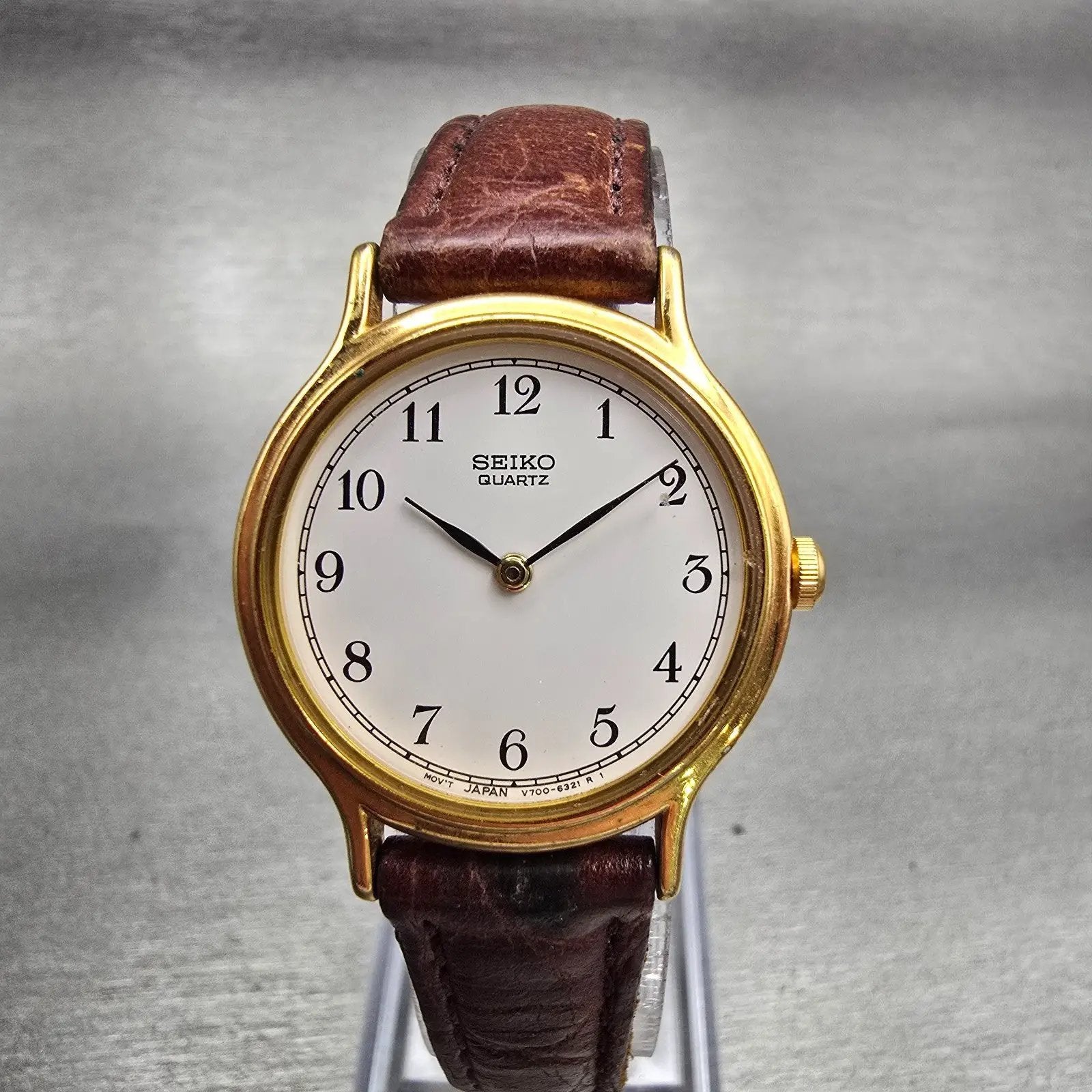 Seiko Watch Women 25mm White Dial Gold Tone Round V700-6091 New Battery Vintage0