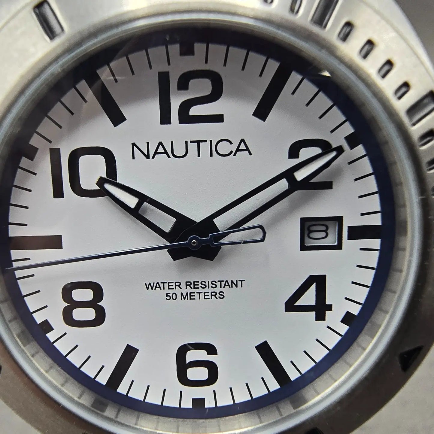 Nautica Dive Watch Men 39mm White Dial Silver Tone Date Round New Battery1