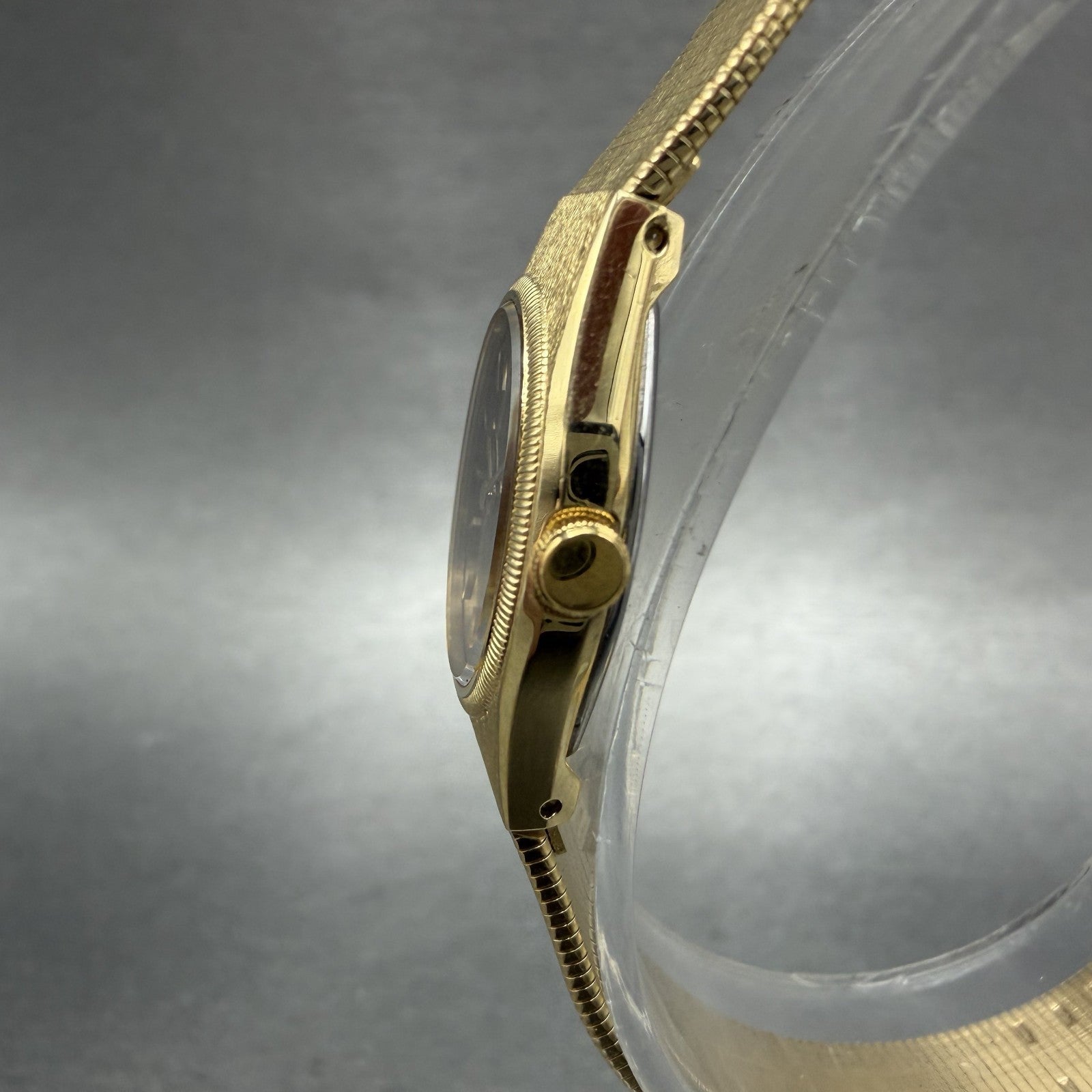 Seiko Watch Women 16mm Brown Dial Gold Tone Round 2C205600 New Battery2