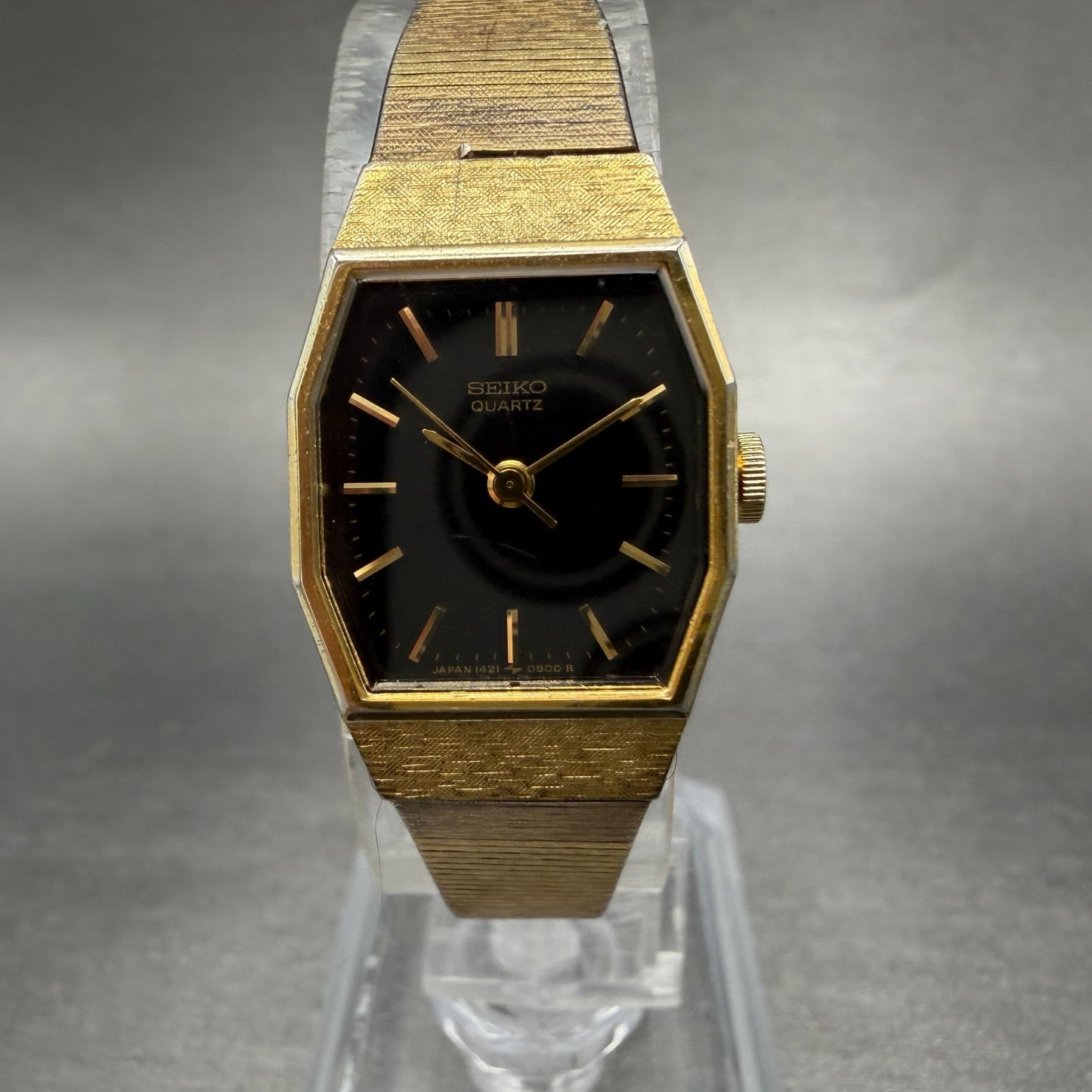 Seiko Watch Women 17mm Black Dial Gold Tone Octagon 1421-5530 New Battery0