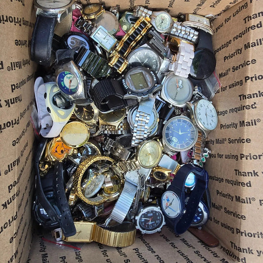 Watch Lot Men Women Casio Timex Michael Kors Wenger 15.6 LB VTG Modern PARTS0