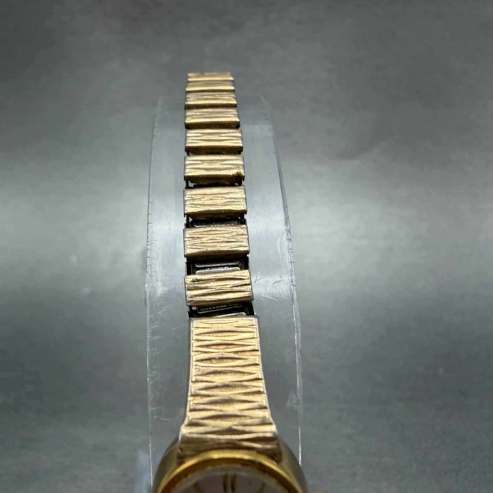 Hamilton Watch Women 14mm White Dial Gold Tone Oval New Battery Vintage ABC4