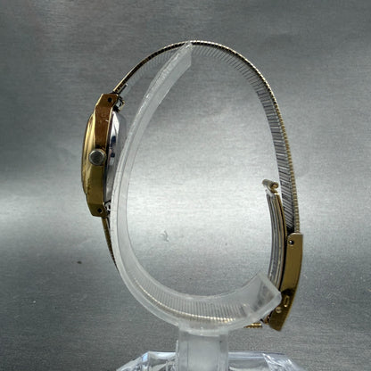 Citizen CQ Watch Women 18mm Champagne Dial Gold Tone Oval 4-752112 New Battery6