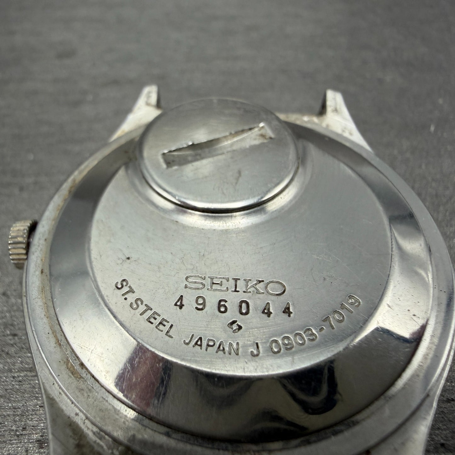 Seiko SQ Watch Men 36mm Silver Dial Silver Tone Daydate Round 0903-7019 PARTS7