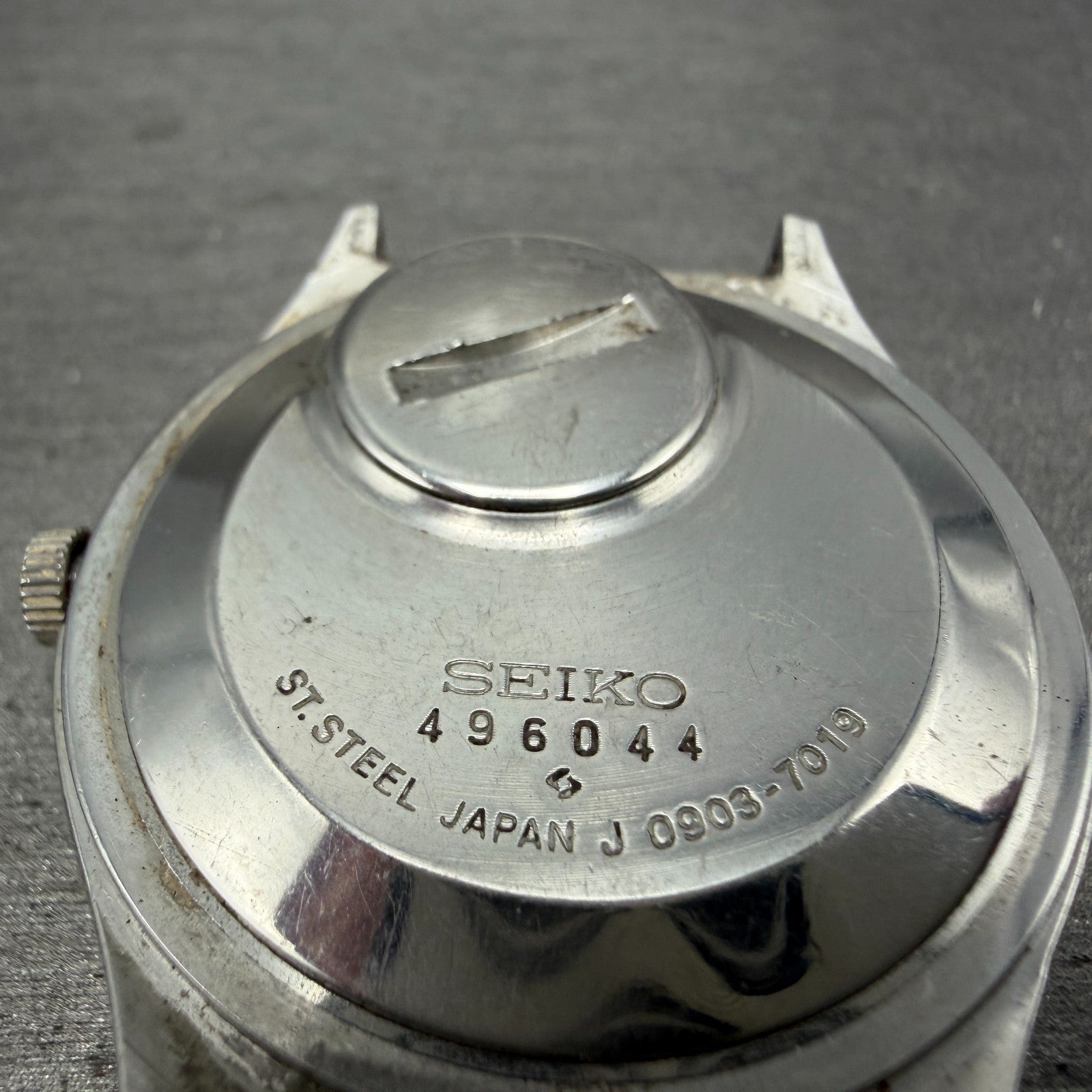 Seiko SQ Watch Men 36mm Silver Dial Silver Tone Daydate Round 0903-7019 PARTS7