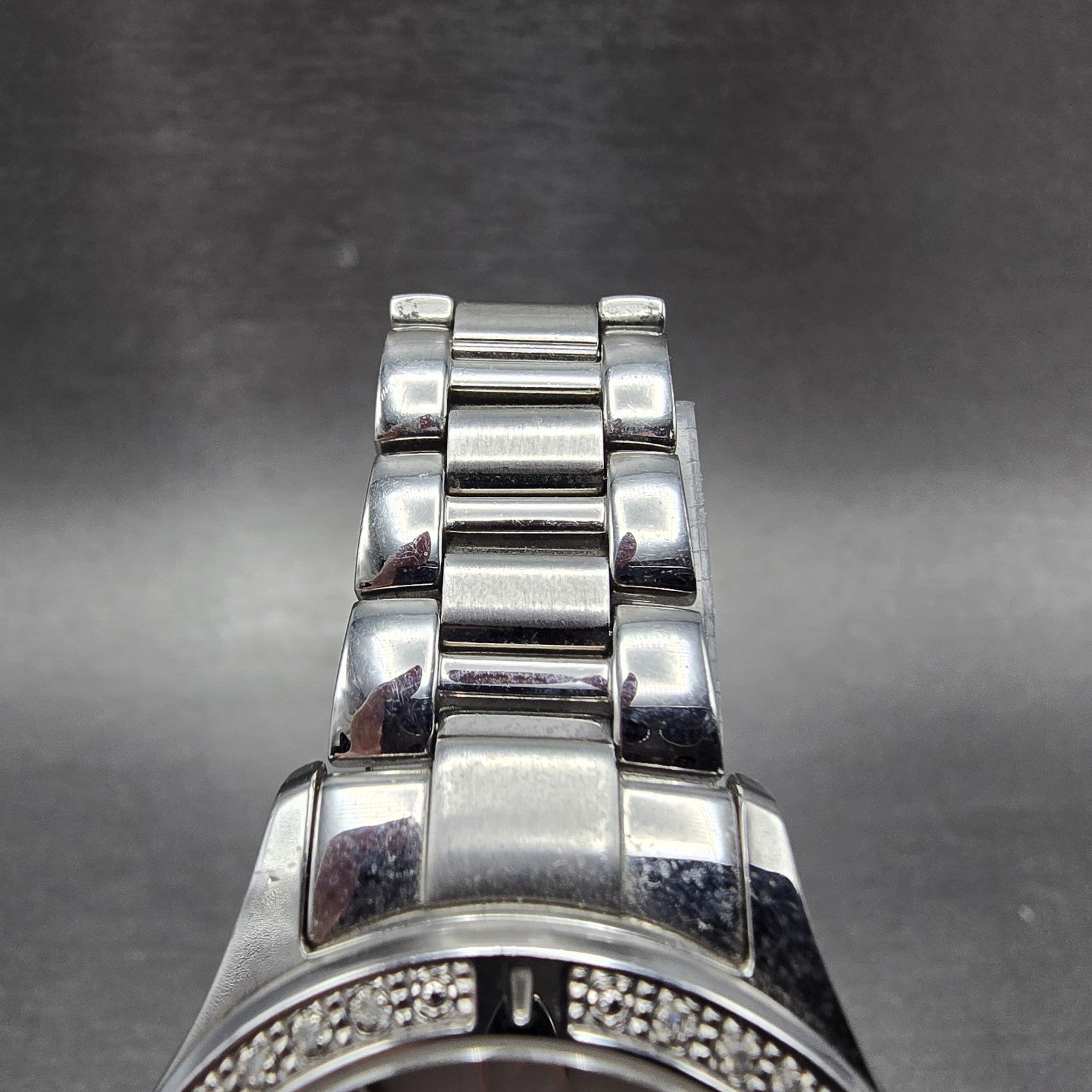 Citizen Eco-Drive Watch Women 32mm MOP Dial Silver Tone Date E013-S114969 Runs4