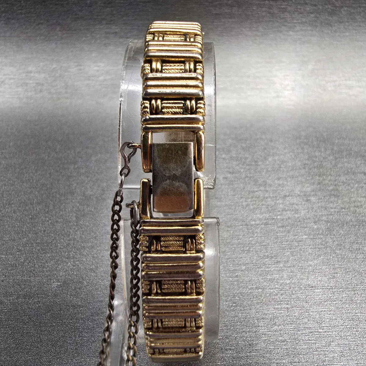 Seiko Watch Women 13mm Gold Dial Gold Tone Oval 1E20-5179 New Battery Vintage7